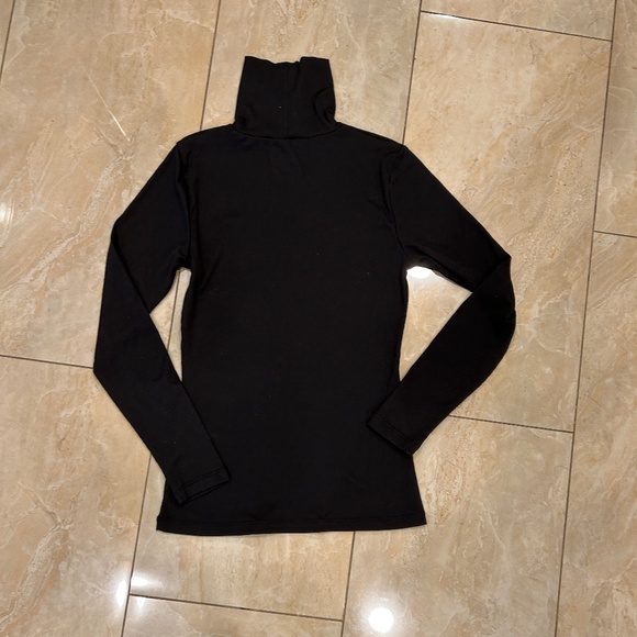 Stretchy Turtleneck Long Sleeve Slim Fit Black Top - Picture 1 of 6